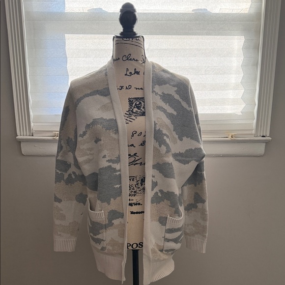 Dance & Marvel Sweaters - Camouflage Sweater Cardigan